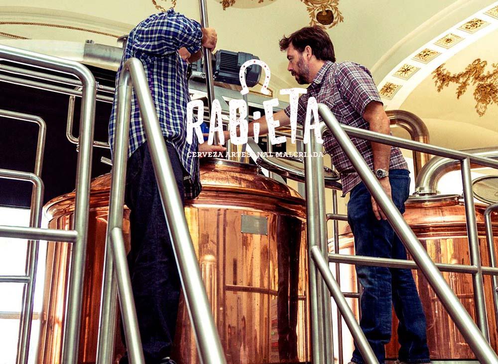 <b>Rabietacerveza . Beer Garden Argentina </b>